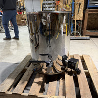 32 Gallon Heated Bottling Tank - CLEARANCE - LOT# 171