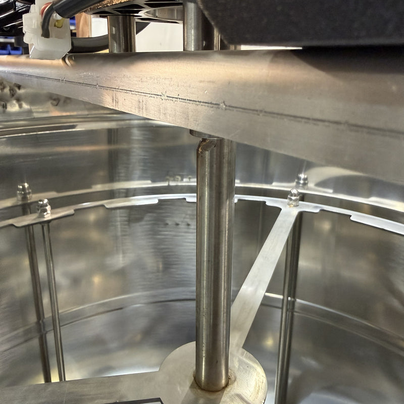 Maxx18 Honey Extractor - 18 Frame Radial - CLEARANCE lot# 177