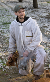 The Golden Rules of Beekeeping according to Blake & Kamon