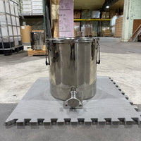 5 Gallon Honey Filtering/Bottling Tank CLEARANCE Lot 233