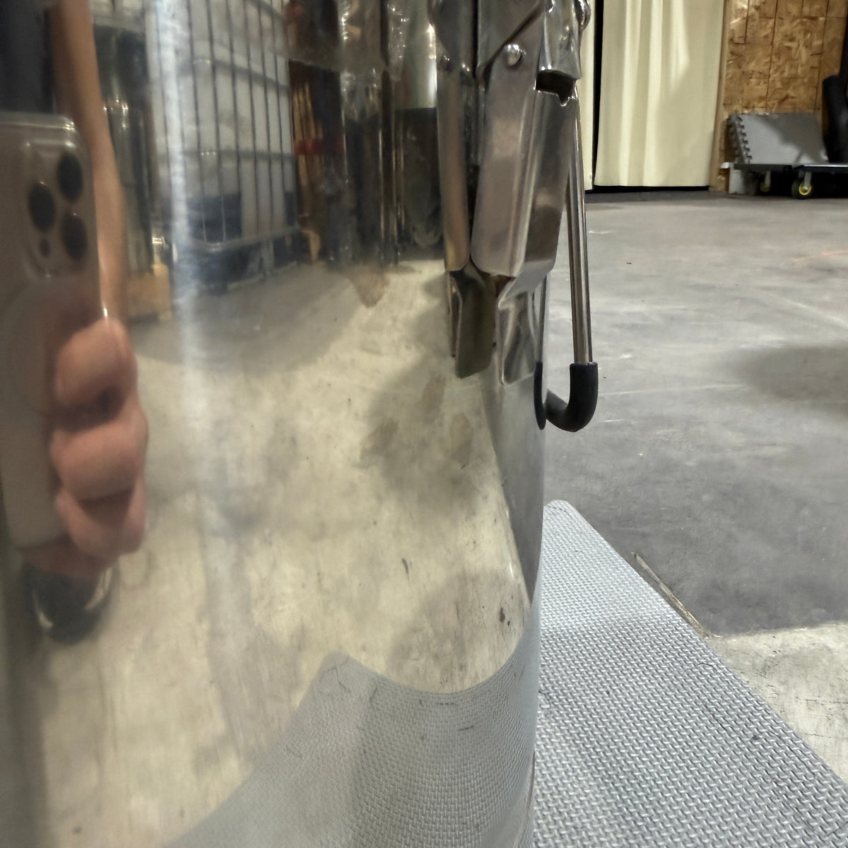 5 Gallon Honey Filtering/Bottling Tank CLEARANCE Lot 233