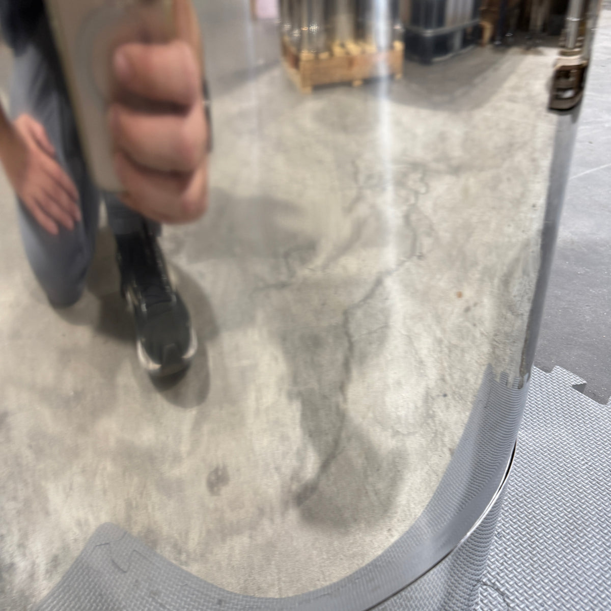 Lot 242 Maxx Honey Storage & Bottling Tank - 18 Gallon