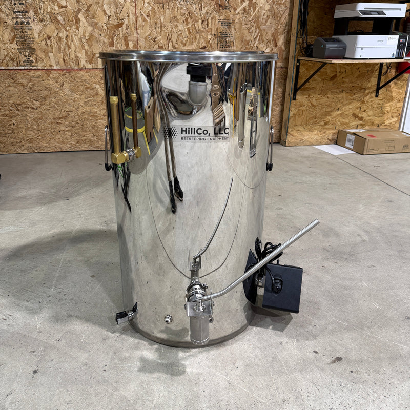 19 Gallon Heated Bottling Tank - CLEARANCE - Lot #251
