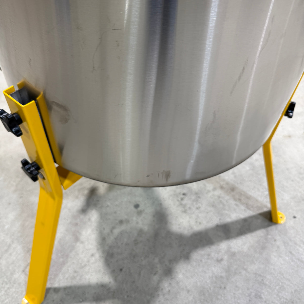 Maxx12 Honey Extractor - 12 Frame Radial - CLEARANCE Lot# 256
