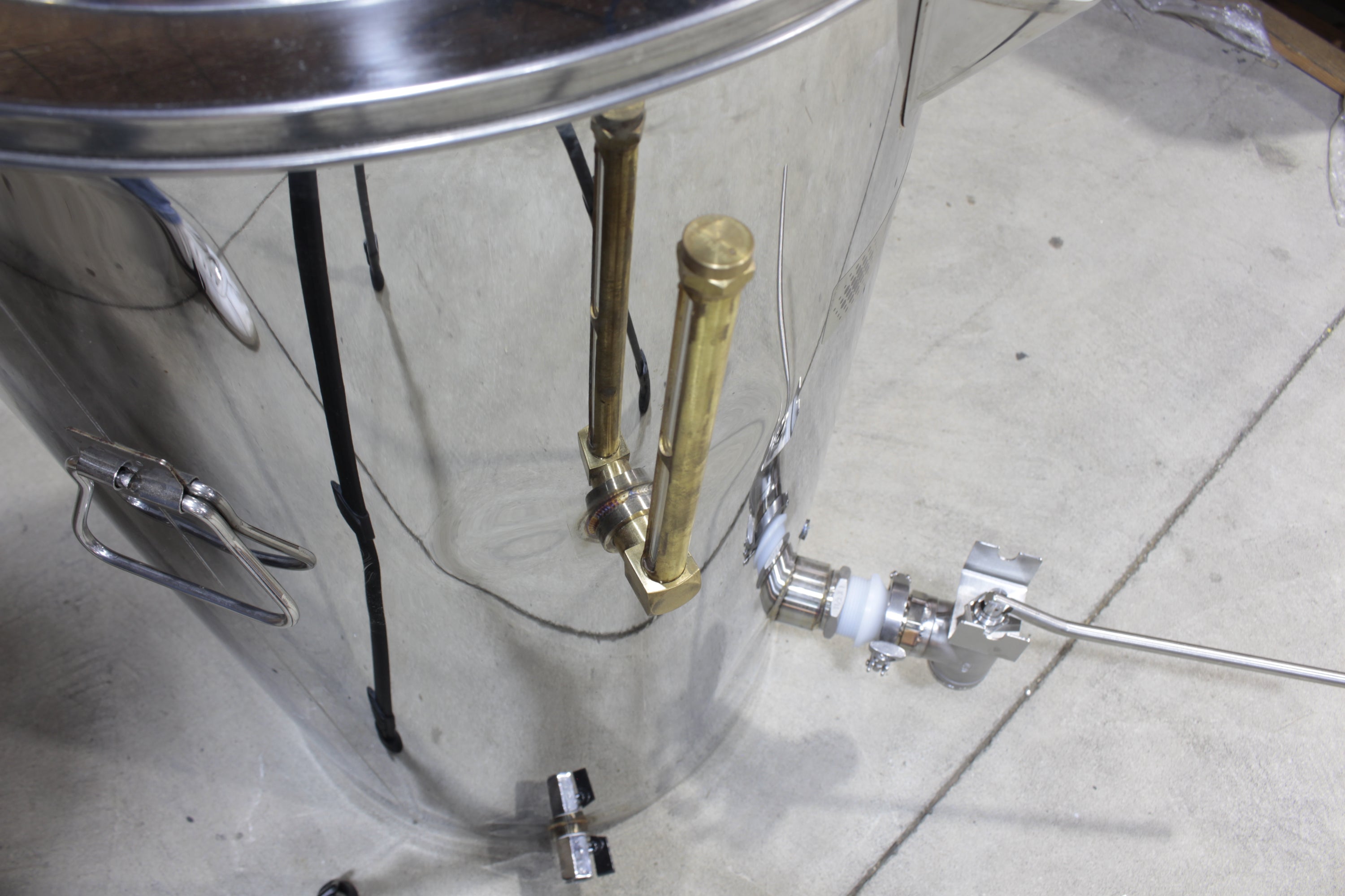 19 Gallon Heated Bottling Tank - CLEARANCE - Lot #37