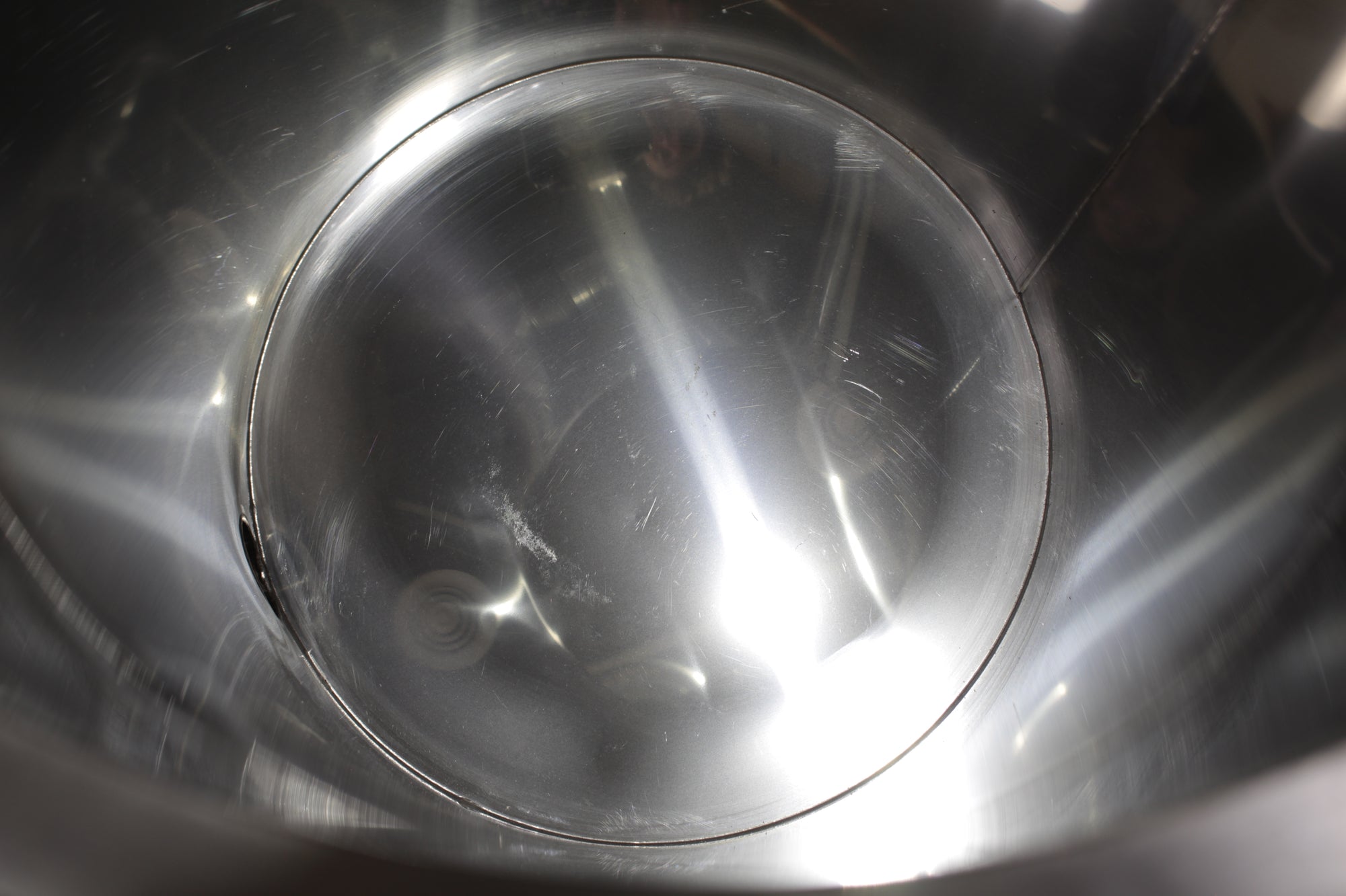 16 Gallon Heated Bottling Tank - CLEARANCE - Lot #59