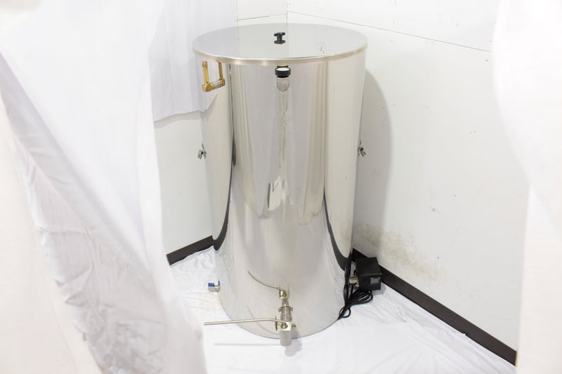 60 Gallon Heated Bottling Tank Clearance Lot 87