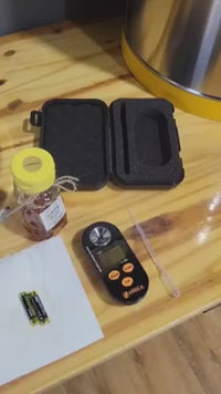 Digital Refractometer
